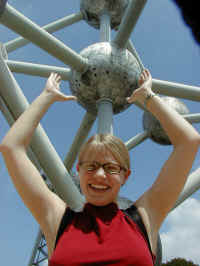 Atomium03-2.jpg (41608 byte)